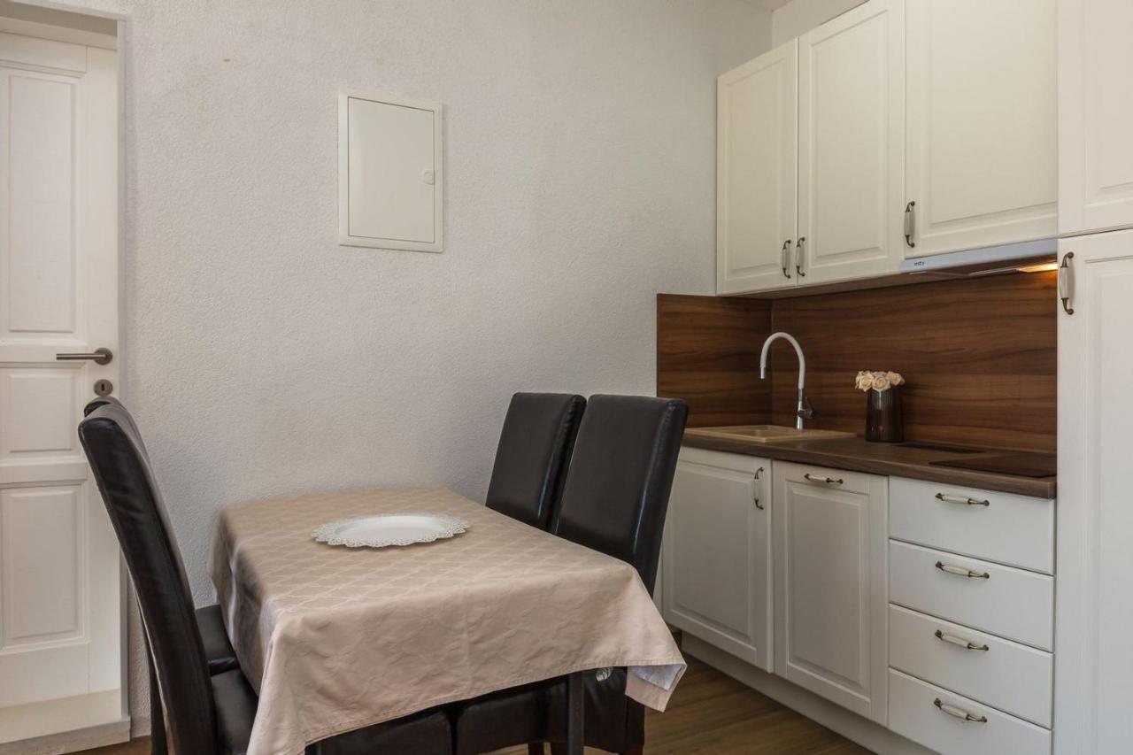 Apartmani Arapovic Башка-Вода Екстер'єр фото