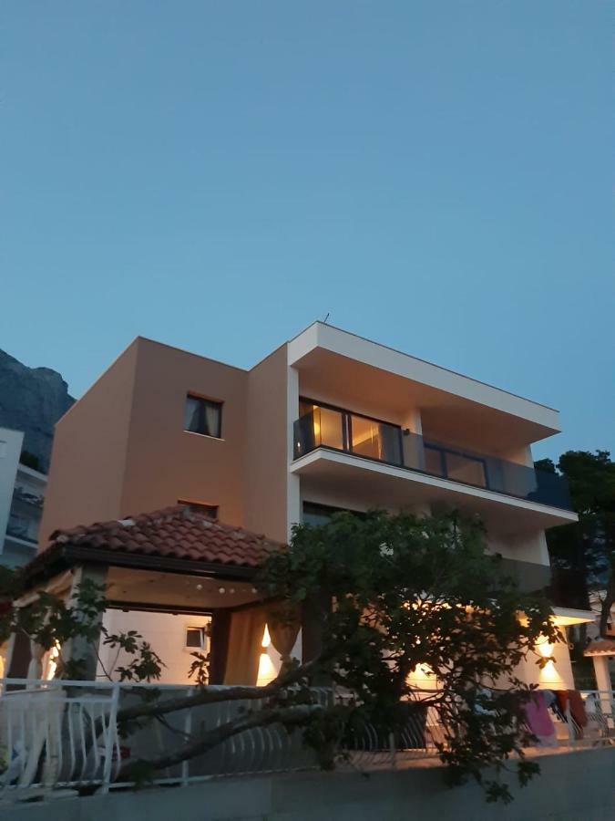 Apartmani Arapovic Башка-Вода Екстер'єр фото