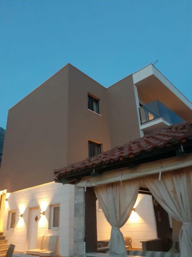 Apartmani Arapovic Башка-Вода Екстер'єр фото