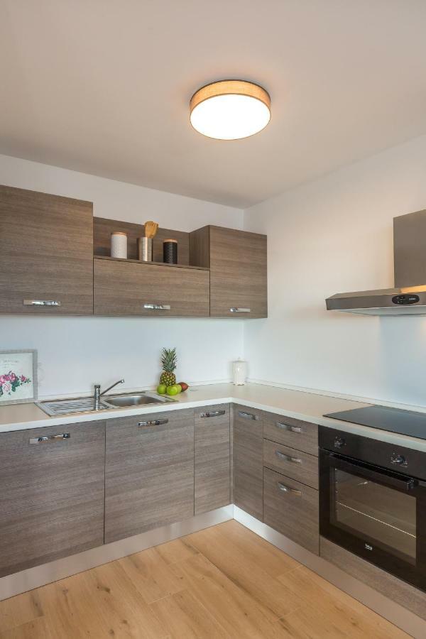 Apartmani Arapovic Башка-Вода Екстер'єр фото